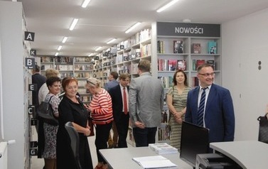              Uroczystość nadania imienia Stefana Floriana Garczyńskiego Gminnej Bibliotece Publicznej w Cekowie-Kolonii 6