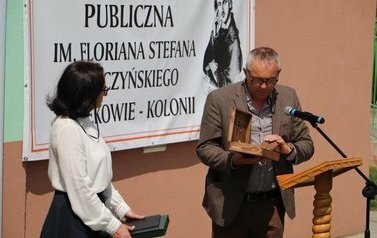              Uroczystość nadania imienia Stefana Floriana Garczyńskiego Gminnej Bibliotece Publicznej w Cekowie-Kolonii 37