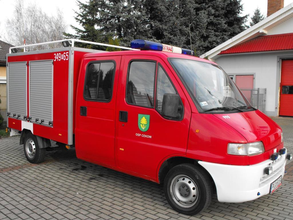 FIAT_Ducato_2-8d_PKA_8U84_(4)